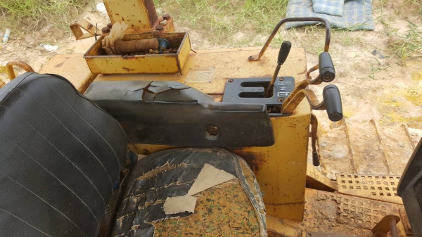 ขาย รถแทรคเตอร์ CAT D5M ตีนไก่ เครื่องดี ช่วงล่างเต็ม รถพร้อมใช้งาน เอกสารเล่มทะเบียนครบ