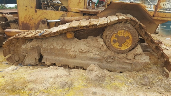 ขาย รถแทรคเตอร์ CAT D5M ตีนไก่ เครื่องดี ช่วงล่างเต็ม รถพร้อมใช้งาน เอกสารเล่มทะเบียนครบ