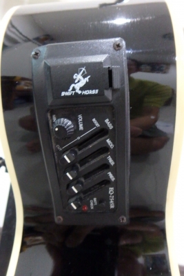 กีต้าร์โปร่งเว้าไฟฟ้า Swift Horse 40 นิ้ว รุ่น WG408CB/BK EQ อย่างดี 7545R มือสอง