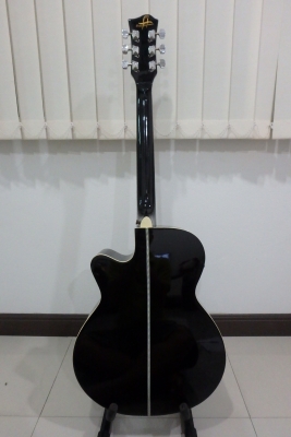 กีต้าร์โปร่งเว้าไฟฟ้า Swift Horse 40 นิ้ว รุ่น WG408CB/BK EQ อย่างดี 7545R มือสอง