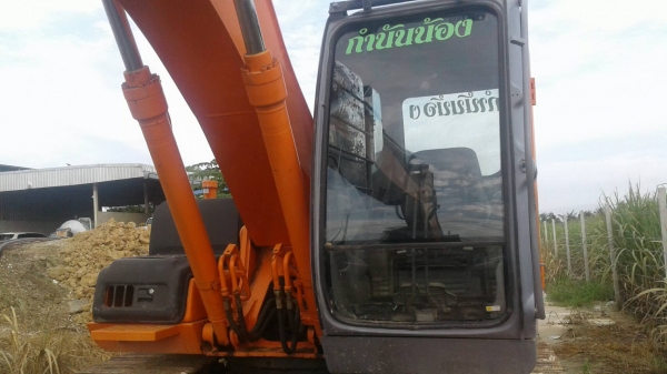 ็HITACHI ZX 200-1 ราคา 1,100,000