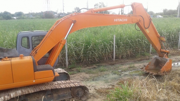 ็HITACHI ZX 200-1 ราคา 1,100,000