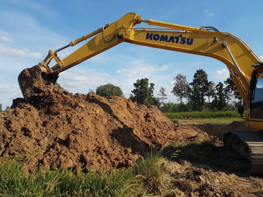 ขายดาวน์รถแบ็คโฮ KOMATSU PC200-8MO ซีเรียลสูง ใช้งาน 3,5xx ชั่วโมง