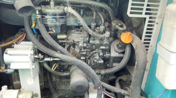 ปั้มลม DIS130ES นำเข้า เครื่องสวยสภาพดี เครื่องปั้มสกูลดี ไม่รั่วซึม เครื่องปี 2007 สภาพสวยมาก ไม่เชื่อลองมาทดสองเครื่องดูได้  โทร 061-4194021 พรภวิษย์