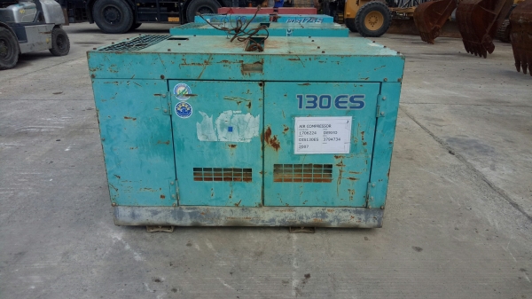 ปั้มลม DIS130ES นำเข้า เครื่องสวยสภาพดี เครื่องปั้มสกูลดี ไม่รั่วซึม เครื่องปี 2007 สภาพสวยมาก ไม่เชื่อลองมาทดสองเครื่องดูได้  โทร 061-4194021 พรภวิษย์