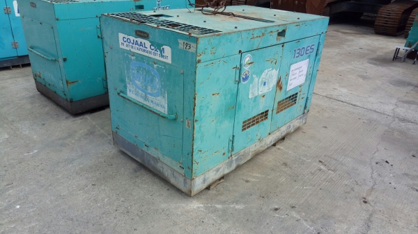 ปั้มลม DIS130ES นำเข้า เครื่องสวยสภาพดี เครื่องปั้มสกูลดี ไม่รั่วซึม เครื่องปี 2007 สภาพสวยมาก ไม่เชื่อลองมาทดสองเครื่องดูได้  โทร 061-4194021 พรภวิษย์