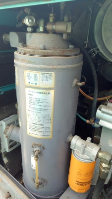 ปั้มลม DIS130ES นำเข้า เครื่องสวยสภาพดี เครื่องปั้มสกูลดี ไม่รั่วซึม เครื่องปี 2007 สภาพสวยมาก ไม่เชื่อลองมาทดสองเครื่องดูได้  โทร 061-4194021 พรภวิษย์