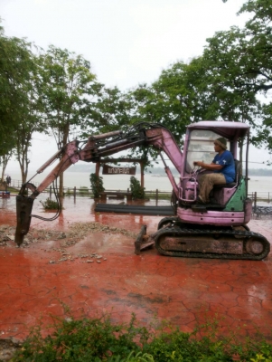 komatsu PC28  มีลายแย๊ก