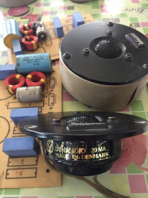 ขายลำโพงติดรถยนต์ แหลม Dynaudio 1 คู่ พร้อม passive