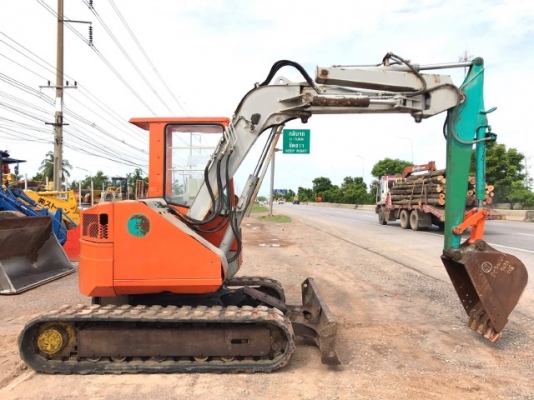 ขายรถแบคโฮ KOMATSU PC50UU-1 รถนอกนำเข้าจากญี่ปุ่น สภาพสวยพร้อมใช้ มีVDOการทำงานครับ