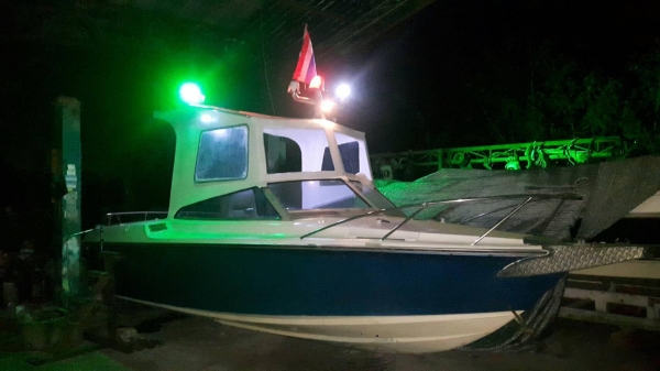 ขายเรือยามาฮ่า22ฟุต เครื่อง175 อุปกรณ์มีดังนี้ วิ้นสมอ12v เครื่องปั่นไฟใหม่3โล ใช้ปั่นตกหมึก หุงข้าว