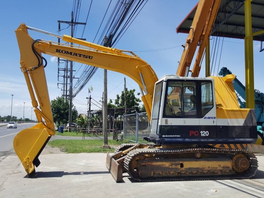 KOMATSU PC120-5 เก่าญี่ปุ่น อินวอยพร้อม ราคา 1,500,000 ราคาคุยได้