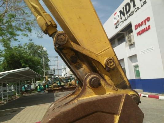 รถขุด SUMITOMO SH200-5