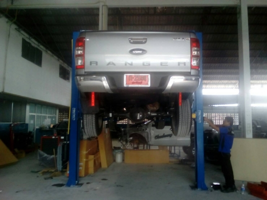 ขายลิฟท์ยกรถยนตร์คานล่าง4 ตัน