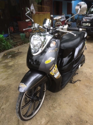 Yamaha Fino รถปี 2556 (ล้อแม็กซ์) สี เทา-ดำ เกย์แยก สวยๆราคาถูกครับ