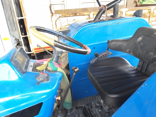 ขายรถไถ Ford 6610 แท้ทั้งคัน ขายรถไถ Ford 6610 แท้ทั้งคัน