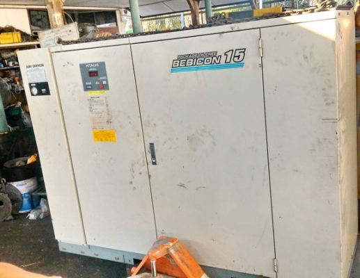 ขายด่วนปั้มลม HITACHI OILFREE 20 แรง พร้อม air dryer ในตัว
