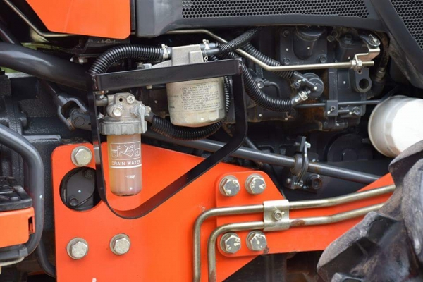 ขาย L3608SP รถปี 58 ใช้งาน 784 ชั่วโมง  ทุกอย่างเดิมสีเดิมจากโรงงานสภาพ 98\%  พร้อมผานหน้า + ผานหลัง ตราช้าง  ราคา 348000 พร้อมส่ง สนใจ 084-5486359 สุชาติ  อ สนม จ สุรินทร์