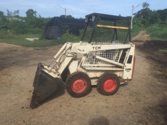 รถตักเล็กbocat315 tcm สนใจโทร 0861602189