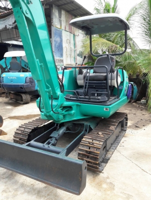 ขายKOMATSU PC30-7  เก่าญี่ปุ่นแท้  สภาพสวย  พร้อมใช้   2,XXX  ชั่วโมง  ลองระบบกันได้ทุกวัน...โทร  089-3818694  ดวงนภา