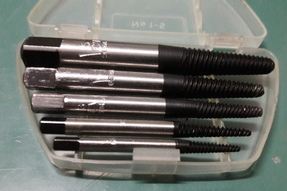 ขายถอนเกลียวซ้ายชุด5ดอก Made in Germany. เยอรมันมือสอง ขายถอนเกลียวซ้ายชุด5ดอก Made in Germany. เยอรมันมือสอง