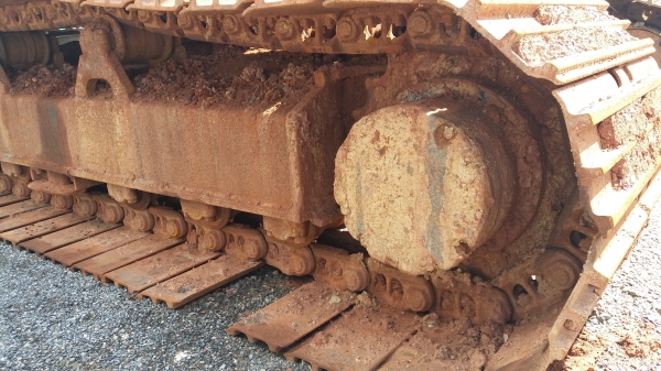 ขาย 950,000 HITACHI ZX 200-1 ไฟฟ้าครบ เครื่องดี ปั้มแรง เอวดี ช่วงล่างเต็มสวย เอกสารแจ้งจำหน่าย รถสวยพร้อมใช้ รถอยู่ ปทุมธานี 090-772-3710 090-772-3708