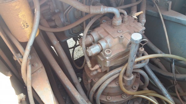 ขาย 950,000 HITACHI ZX 200-1 ไฟฟ้าครบ เครื่องดี ปั้มแรง เอวดี ช่วงล่างเต็มสวย เอกสารแจ้งจำหน่าย รถสวยพร้อมใช้ รถอยู่ ปทุมธานี 090-772-3710 090-772-3708