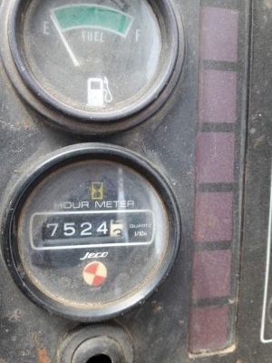 ขายKOMATSU  PC60-5  เก่านอก  สภาพสวย  พร้อมใช้  7,XXX  ชั่วโมง  โทร  089-3818694  ดวงนภา