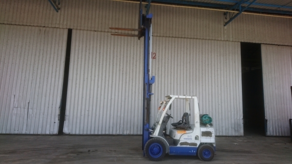 ขายรถโฟล์คลิฟท์ NISSAN 3 ตัน (สภาพดี)