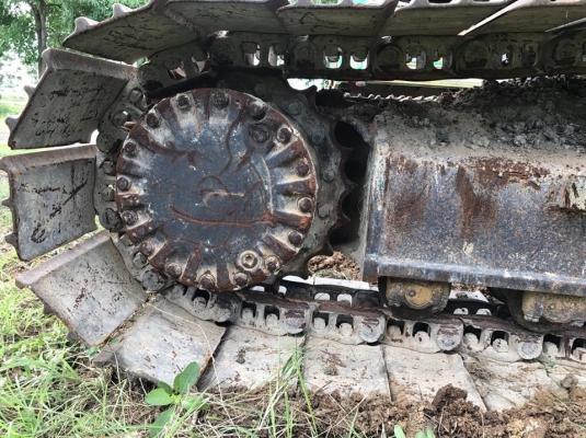 ขายรถแบ็คโฮ CAT320 V2 เอกสารเล่มทะเบียน จอดอยู่ ชุดไฟฟ้าอยู่ เอวมีขยับ ช่วงล่างตามสะภาพ รถใช้งานได้ ตามสภาพ