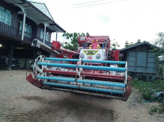 ขายรถเกี่ยวข้าว ศักดิ์พัฒนาปี52 SS300 อุ้ม1.5ตัน สภาพเดิมโรงงาน ช่วงล่างดี