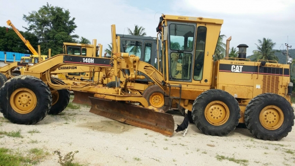 ขาย รถเกรด CAT  140 H  นำเข้า จาก อเมริกา