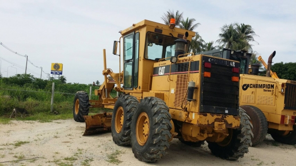 ขาย รถเกรด CAT  140 H  นำเข้า จาก อเมริกา