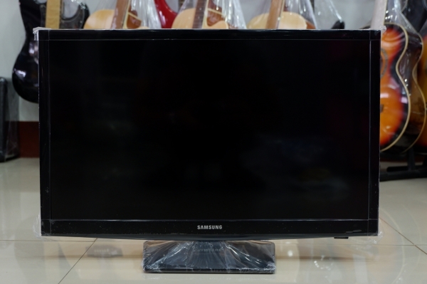 Samsung LED TV 24 นิ้ว รุ่น UA24H4003ARXXT สภาพใหม่มาก ประกันยาวถึง เม.ย.61