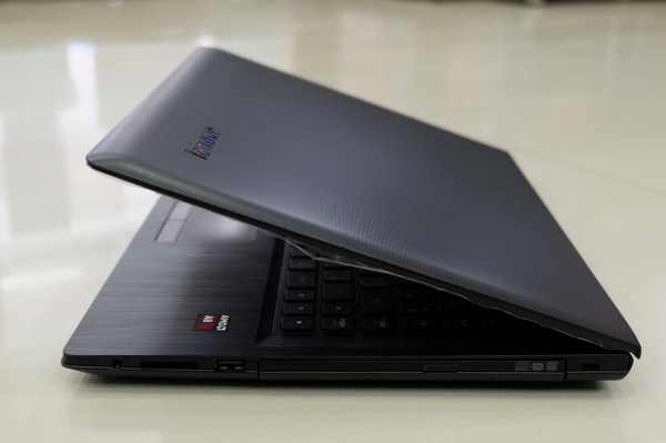 โน๊ตบุ๊ค Lenovo G40-45 AMD A8-6410 RAM 4GB Hdd 500GB การ์ดจอ R5 M230 ที่ชาร์ท กระเป๋า