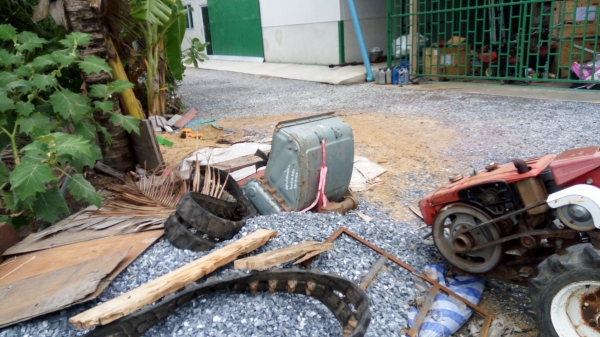 แทรคยาง ขายเล๊อะ ขายเหมาครับ