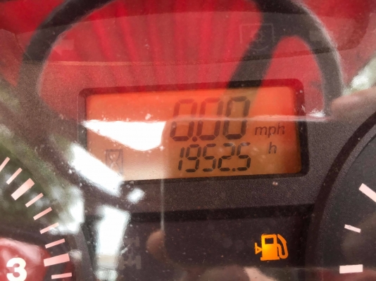 ขาย รถไถคูโบต้า #M7040(4WD)2เพลา  พร้อมอุปกรณ์ใบมีดหน้าและผาน6  ราคา 498,000บาท รถสวย ทุกระบบสมบูรณ์ สนใจสอบถามได้ค่ะ 081-9136451  ขอดูรูปเพิ่มเติม line:bow6451 ค่ะ