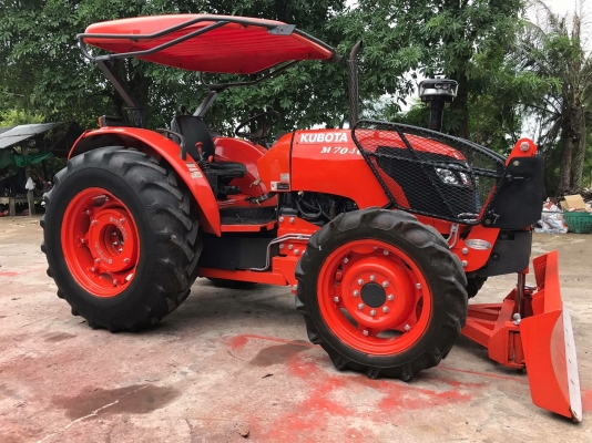 ขาย รถไถคูโบต้า #M7040(4WD)2เพลา  พร้อมอุปกรณ์ใบมีดหน้าและผาน6  ราคา 498,000บาท รถสวย ทุกระบบสมบูรณ์ สนใจสอบถามได้ค่ะ 081-9136451  ขอดูรูปเพิ่มเติม line:bow6451 ค่ะ