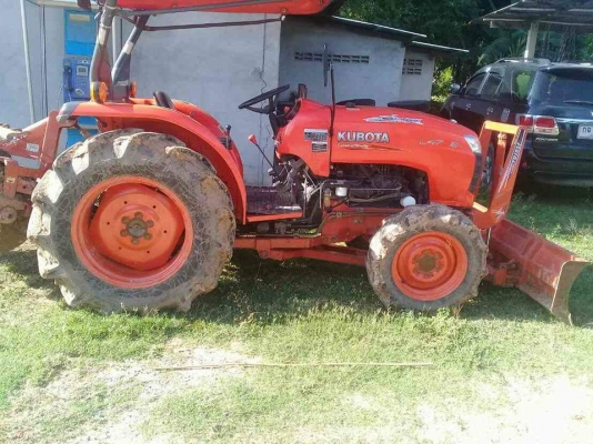 ขายรถไถ L4708 ปี54 ใช้งาน1661ชั่วโมง อุปกรณ์ ดันหน้า ผานหลัง เอกสารพร้อมโอน ราคา380,000 สนใจโทร 090-8588220  093-3258446 www.narong2truck.com www.truck.in.th/498 https://www.facebook.com/narong2truck/ ID: narong498 ID: 09332584461 เพจ Facebook ณรงค์ ซื้อข