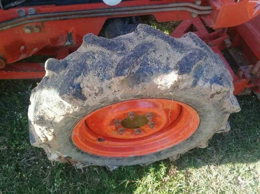 ขายรถไถ L4708 ปี54 ใช้งาน1661ชั่วโมง อุปกรณ์ ดันหน้า ผานหลัง เอกสารพร้อมโอน ราคา380,000 สนใจโทร 090-8588220  093-3258446 www.narong2truck.com www.truck.in.th/498 https://www.facebook.com/narong2truck/ ID: narong498 ID: 09332584461 เพจ Facebook ณรงค์ ซื้อข