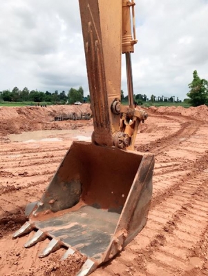ขายด่วน KOMATSU PC200-8M0