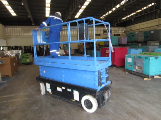 รถกระเช้าขากรรไกรยี่ห้อ AICHI รุ่น SV08B  สภาพสวยพร้อมใช้งาน ราคาไม่แพง