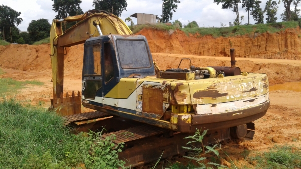 ขาย 450,000 แบคโฮโกเบ 200 MARK3 เอกสารซื้อขาย รถใช้งานได้ปกติ ขาย 450,000 แบคโฮโกเบ 200 MARK3 เอกสารซื้อขาย รถใช้งานได้ปกติ