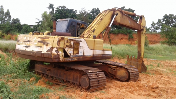 ขาย 450,000 แบคโฮโกเบ 200 MARK3 เอกสารซื้อขาย รถใช้งานได้ปกติ