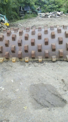 ขาย 145,000 เปลือกหนามรถบดขนาด 10 ตัน สวยพร้อมใช้ อยู่ กรุงเทพ 090-772-3710 090-772-3708