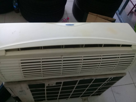 ขายเครื่องปรับอากาศ แคเรีย 9600 บีทียู สภาพดี ใช้มาปีกว่า ขาย 6500 บาท โทร.081-427-3041