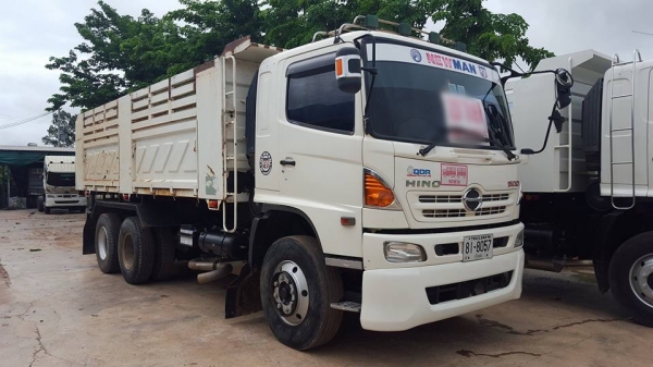 Hino 344 แรง ปี 57 ดัมพ์สามมิตร ไมล์ 71,xxx