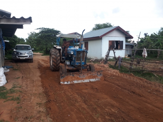 ขายรถไถ FROD 6600 เสื้อลาย เครื่องปั้มดี อุปกรณ์ ดันหน้า ผานหลัง เอกสารเล่มทะเบียน สนใจสอบถาม 093-0764943  088-3223272 k ตั้ม