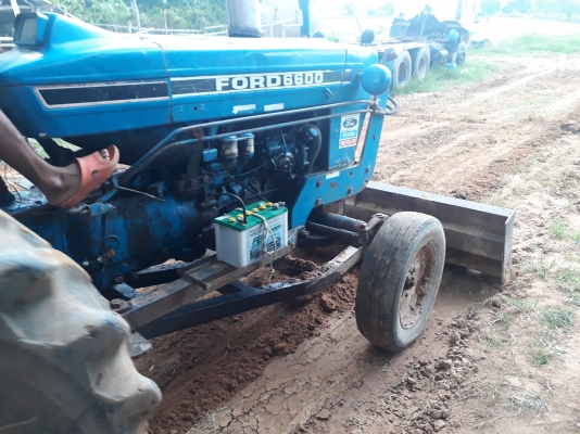 ขายรถไถ FROD 6600 เสื้อลาย เครื่องปั้มดี อุปกรณ์ ดันหน้า ผานหลัง เอกสารเล่มทะเบียน สนใจสอบถาม 093-0764943  088-3223272 k ตั้ม