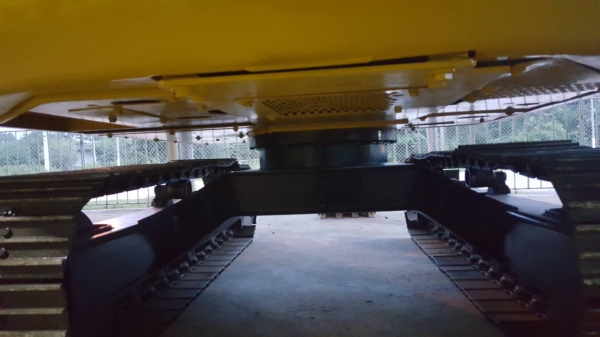 ขายรถขุดโคม้สสุขนาด70รุ่น8ใช้งาน3พันกว่าชม.1270000บาท